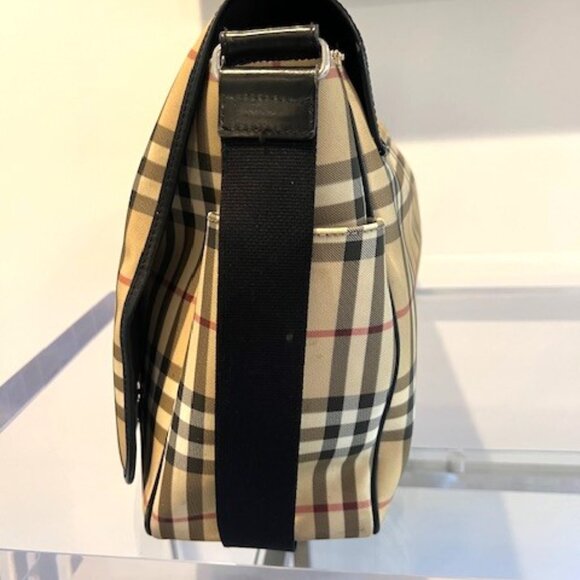 Burberry Diaper Bag BIG - Picture 3 of 4